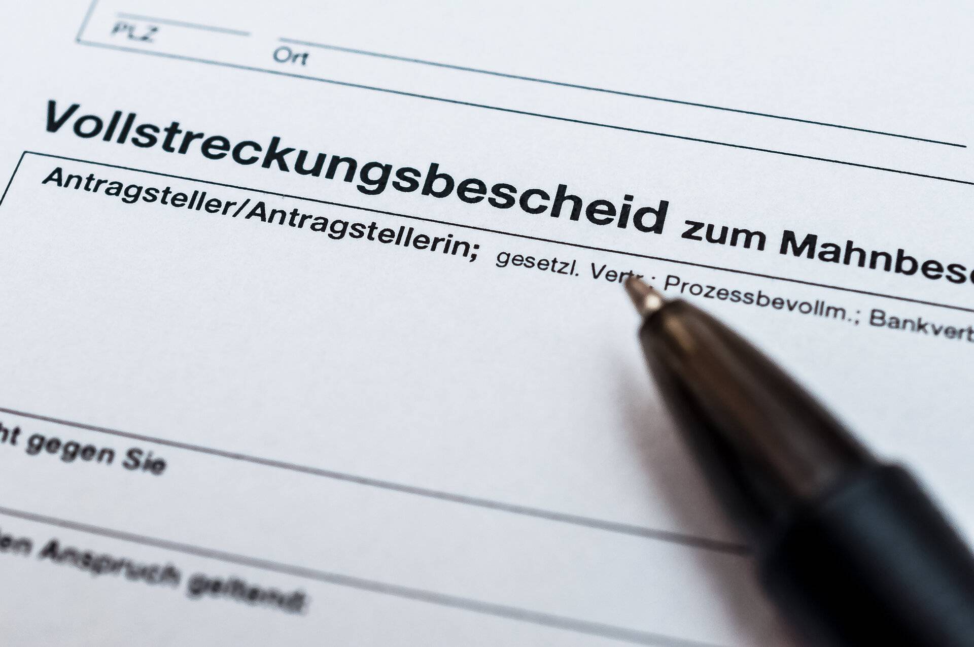 Von Unfällen bis zu Bußgeldbescheiden Wie Anwalt Verkehrsrecht Dresden bei allen
