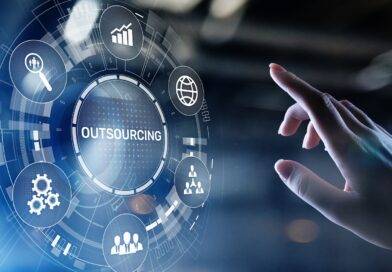Digitale Outsourcing-Icons mit Handgeste | Gebäudereinigung Bochum