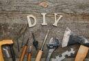 Holzschrift DIY mit Werkzeugen | Polycarbonatplatten