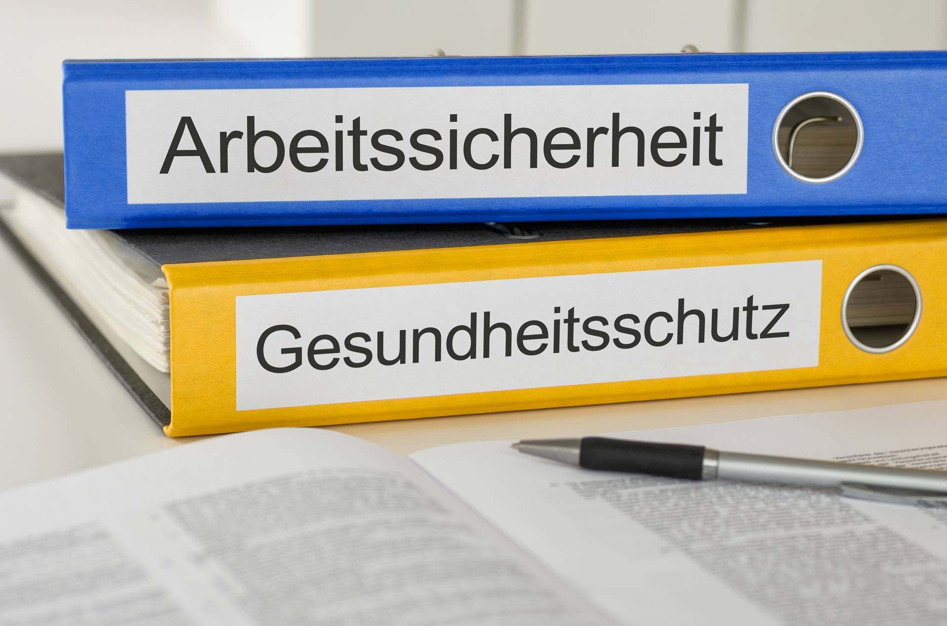 Ordner zu Arbeitssicherheit und Gesundheitsschutz im Betrieb | mobiler Palettenwickler